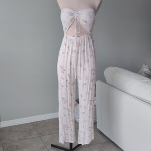 Chic Floral Strapless Jumpsuit in Cream
